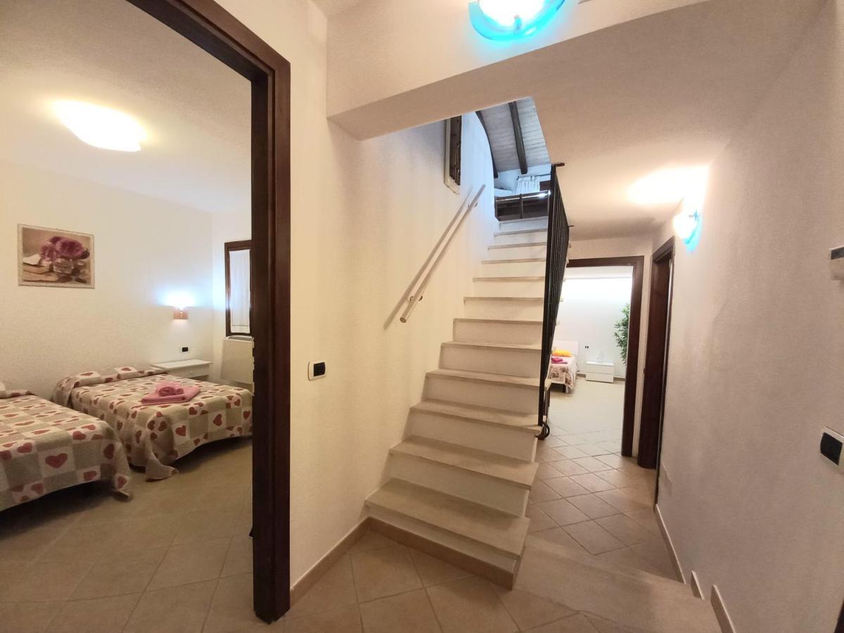 Villa Stella Fronte Mare Porto Frailis Àrbatax Eksteriør billede