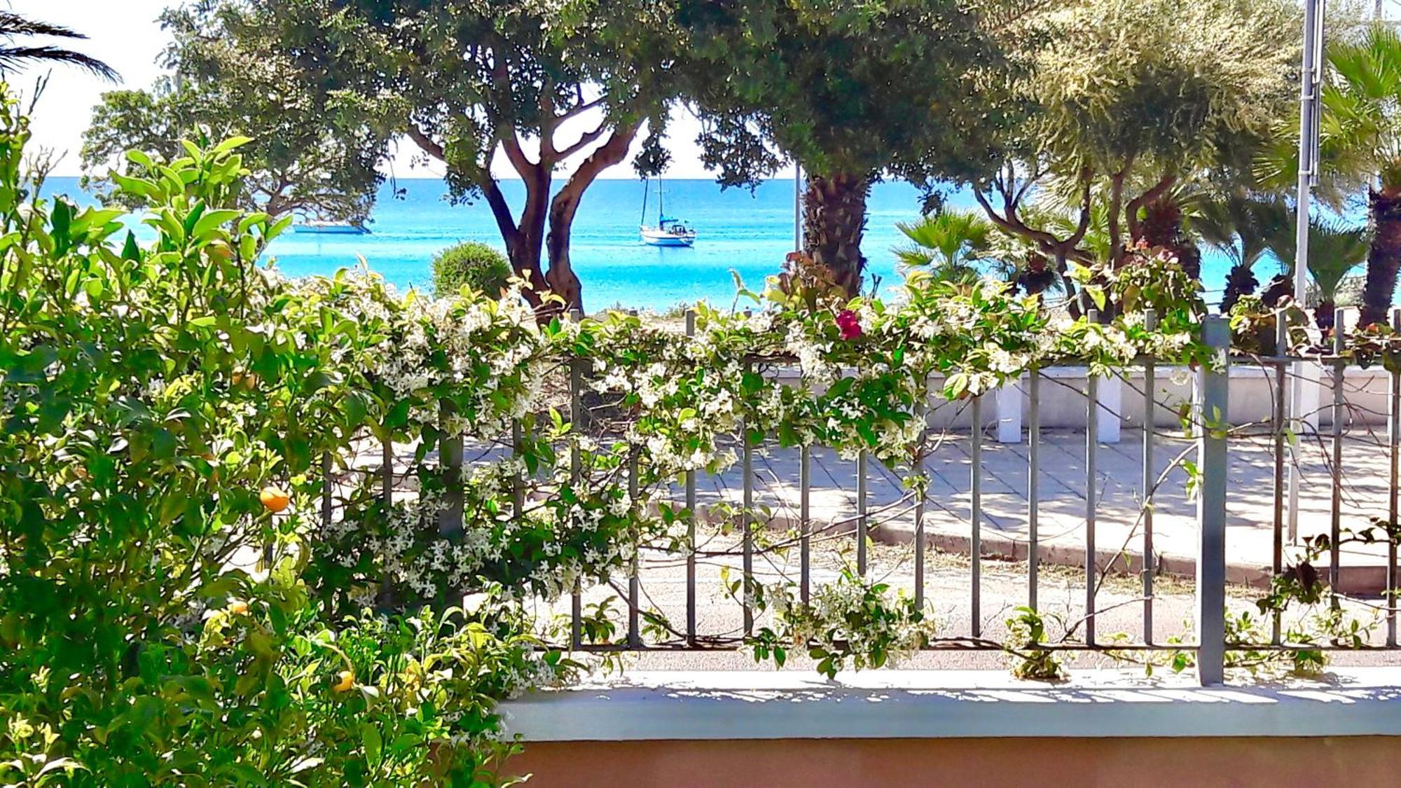 Villa Stella Fronte Mare Porto Frailis Àrbatax Eksteriør billede